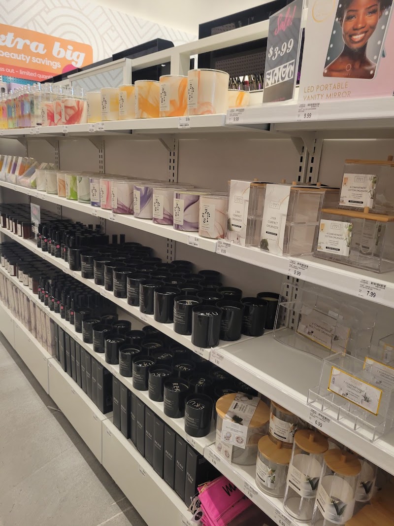 Happy Beauty Co #10834 photo 3