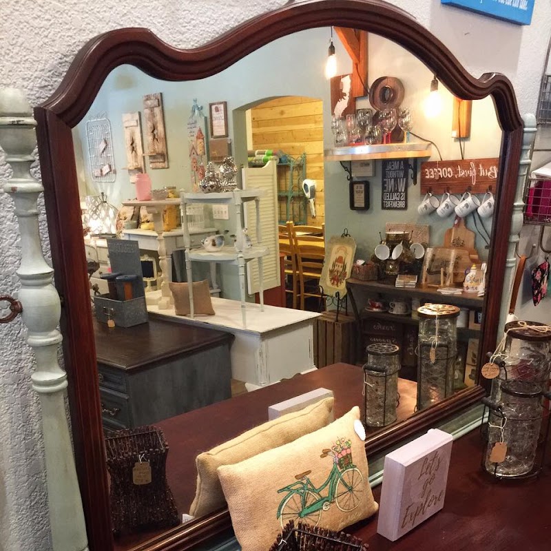 Photo of The Vintage Owl