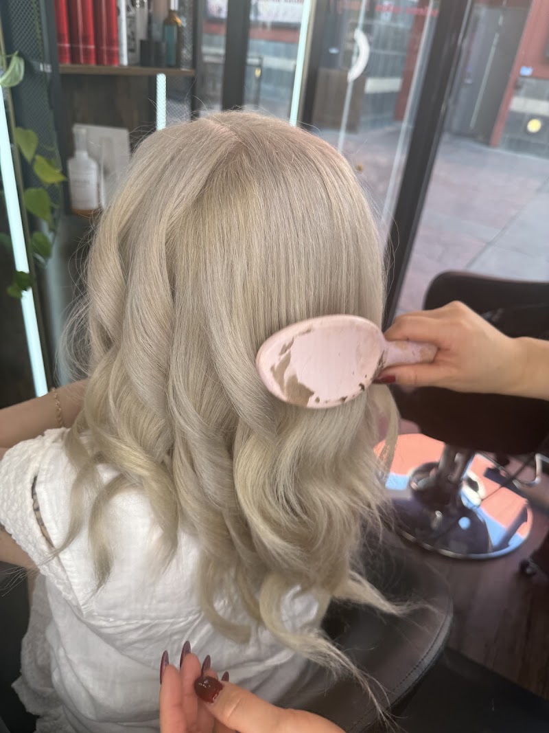 Selena Salon - Phenix Salon Suites photo 3