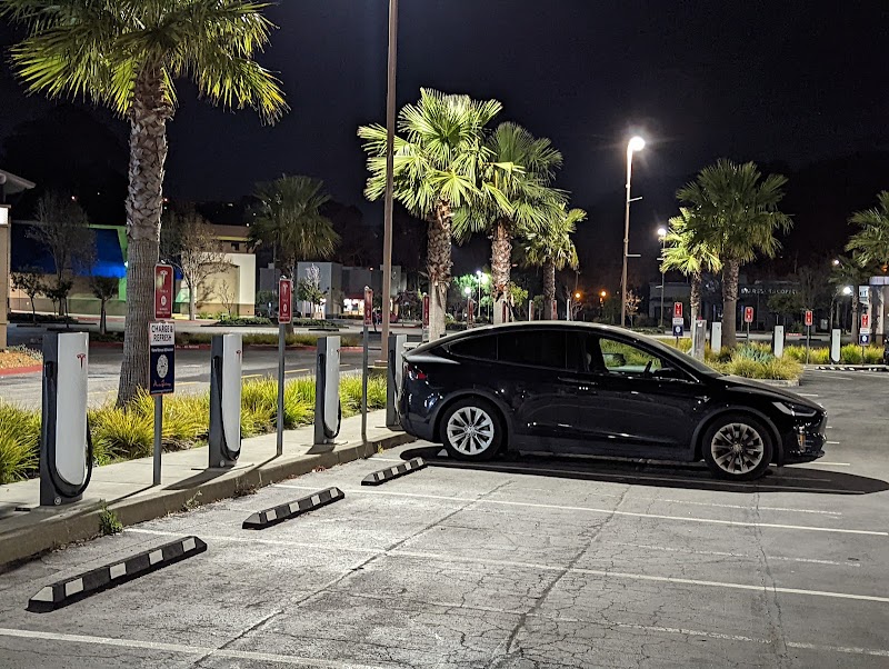 Tesla Supercharger photo 2