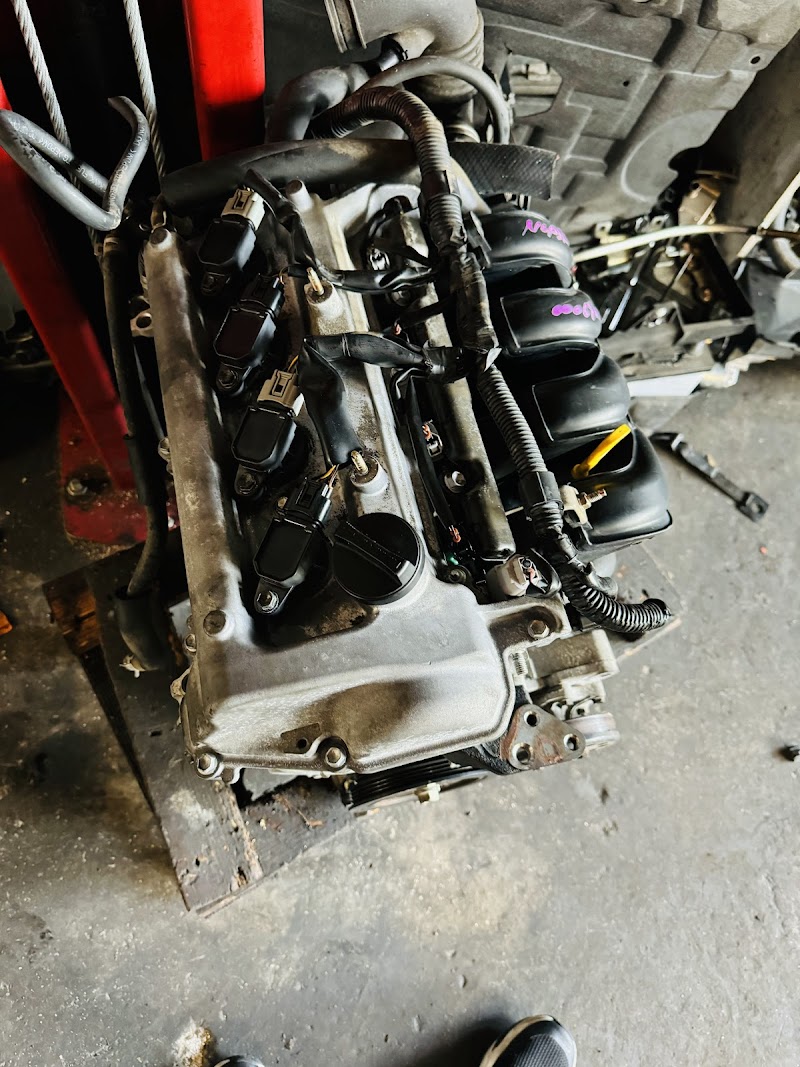 West Coast Auto Repair photo 3