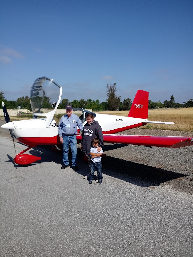 Photo of EAA Chapter 124