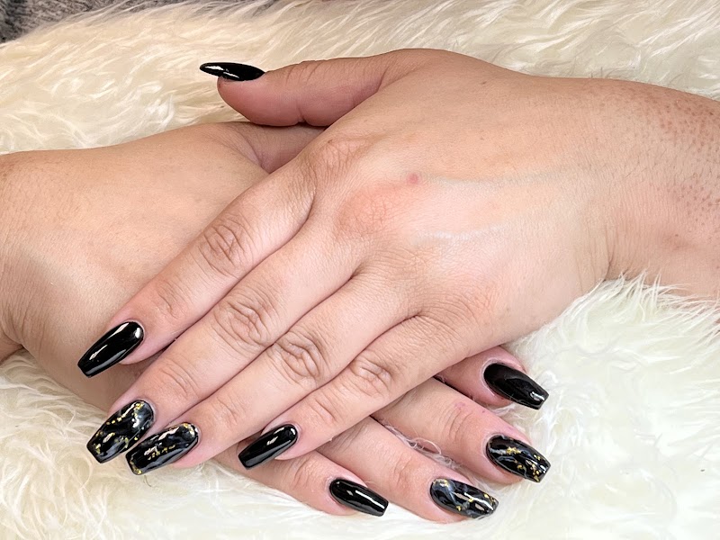 Connie B’s Nails photo 4