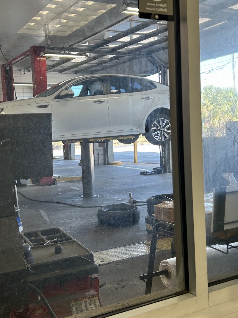 Tire Kingdom photo 2