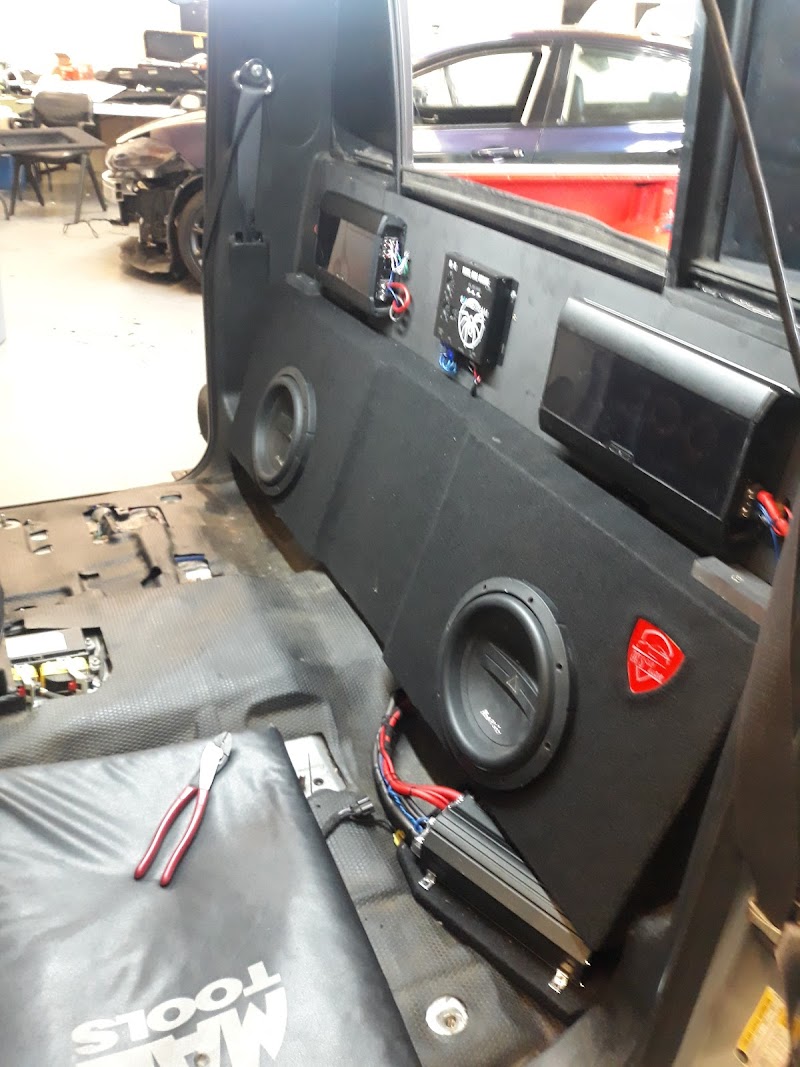 OMAR'S CAR STEREO /OCS CAR AUDIO photo 3