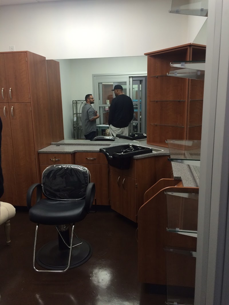 Royal Cutz Barbershop photo 3