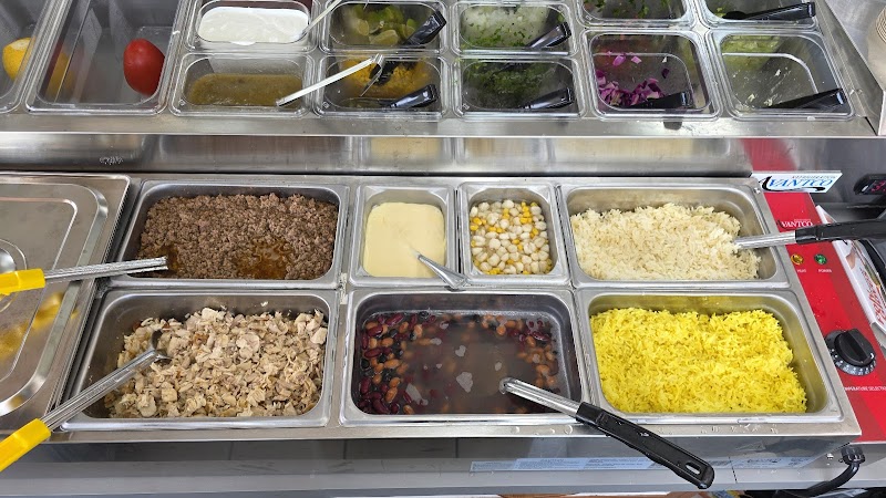 TRES TACOS (Tacos, Burritos, Bowls) photo 5