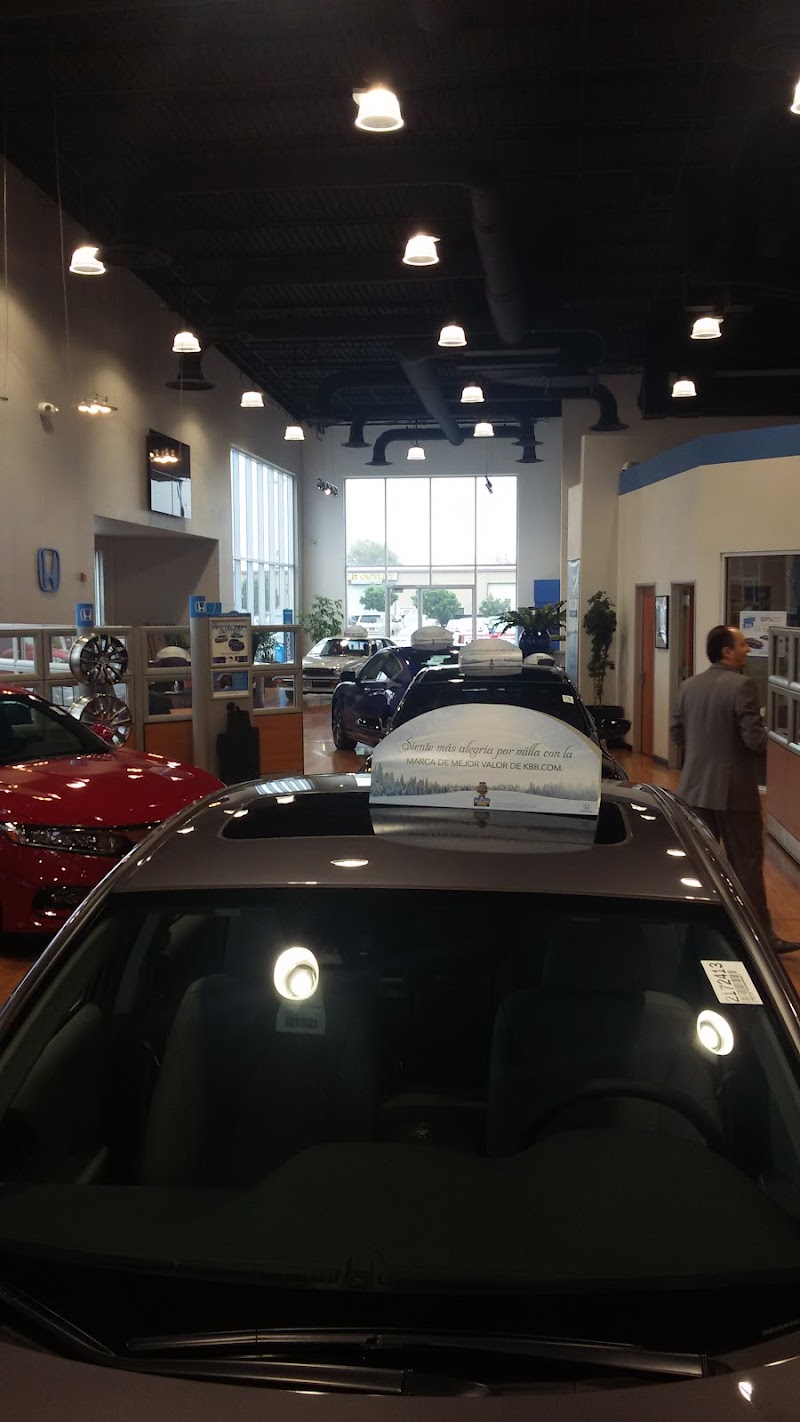 Ken Harvey's Dublin Honda photo 4