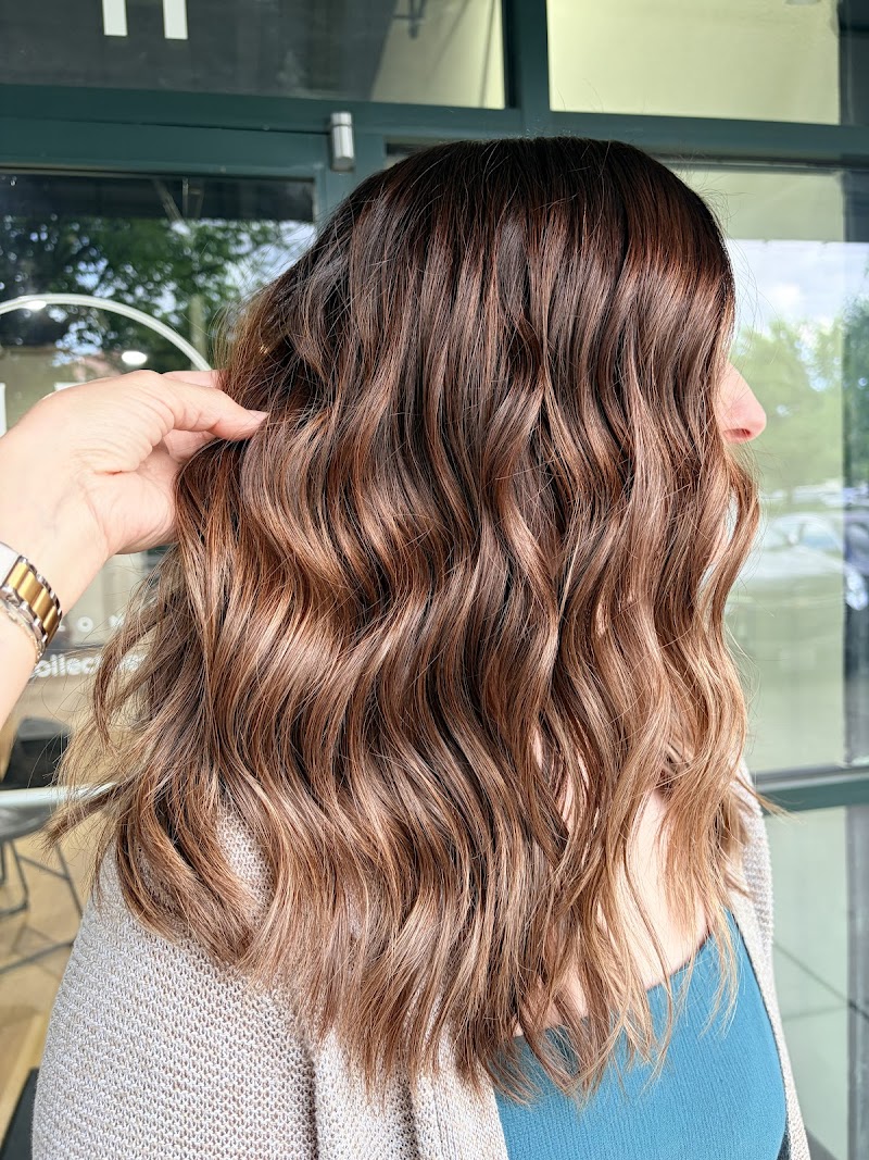 Nikki Dominguez Hairstylist photo 5