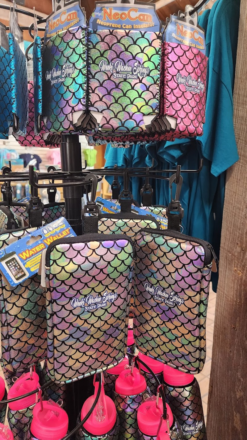 Gift shop photo 3