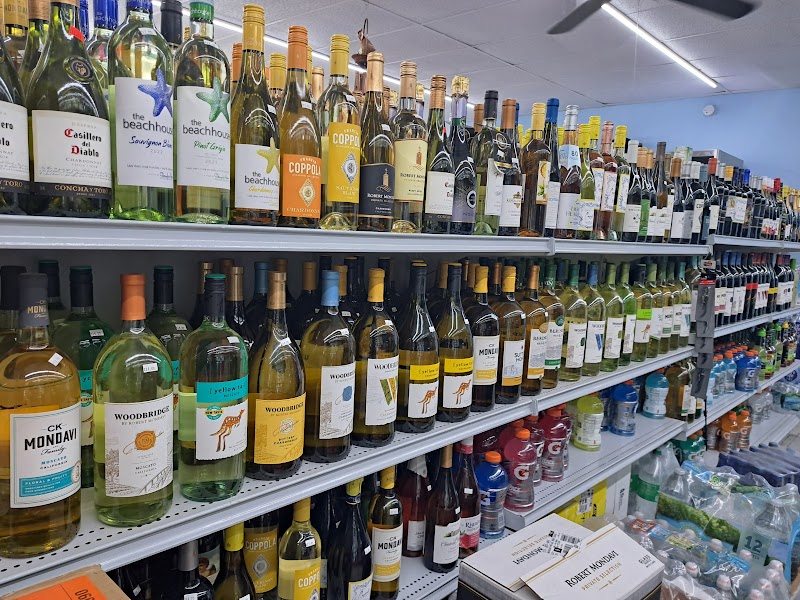 Indian Shores Food Mart (The Shore Store Convenience & More) photo 2
