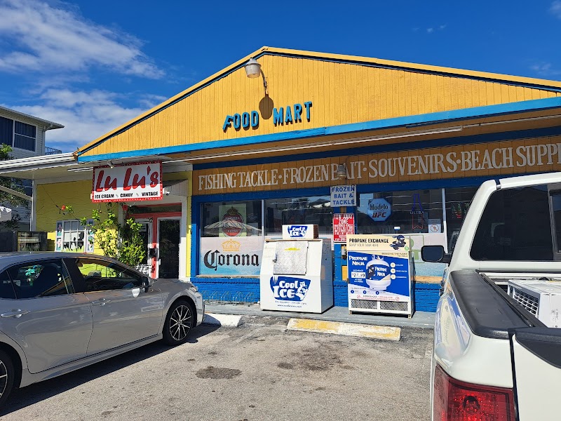 Indian Shores Food Mart (The Shore Store Convenience & More) photo 3