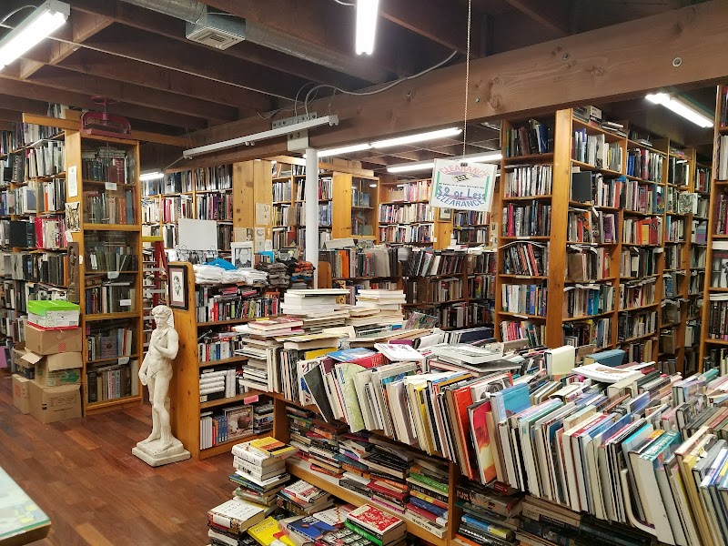 The Iliad Bookshop photo 3