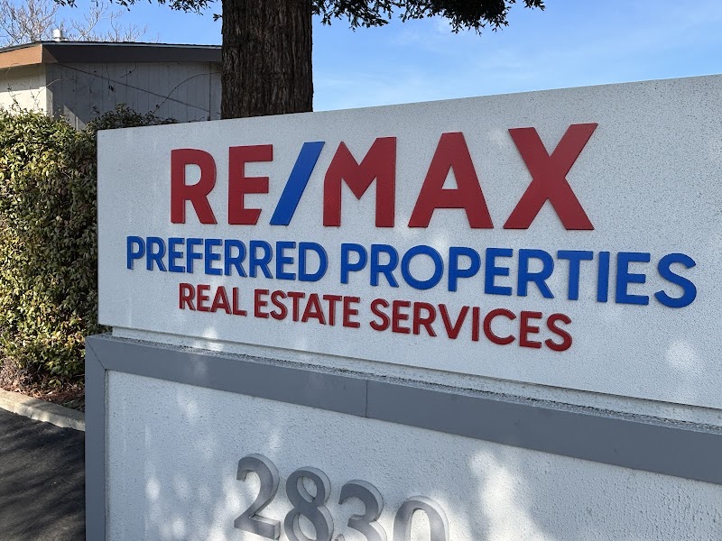 RE/MAX Preferred Properties photo 3