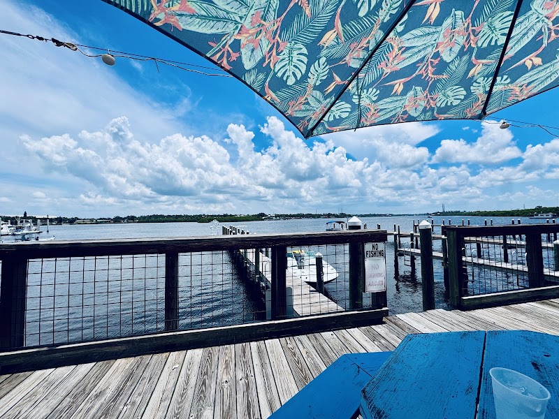 The River's Edge Bar & Grill photo 3