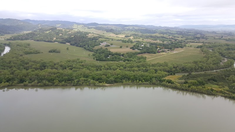 Wren Hop Vineyards photo 4