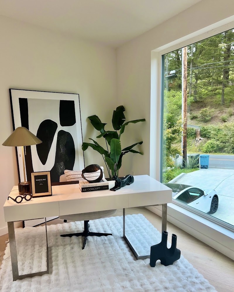 Ocean Element Real Estate: Rebecca Jackson photo 4