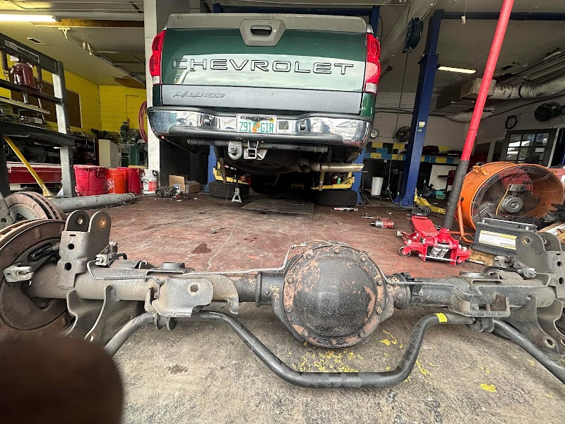 XH AUTO REPAIR & TIRES photo 4