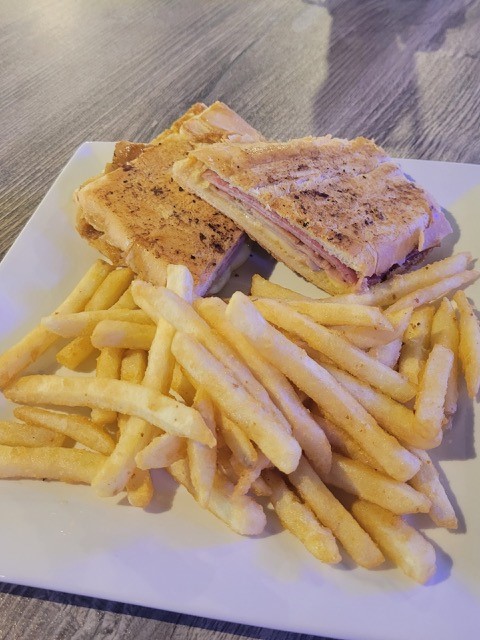 JJ's Bar & Grille photo 2