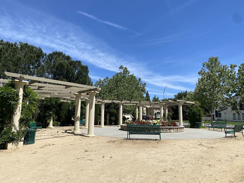 Capriano Park photo 2