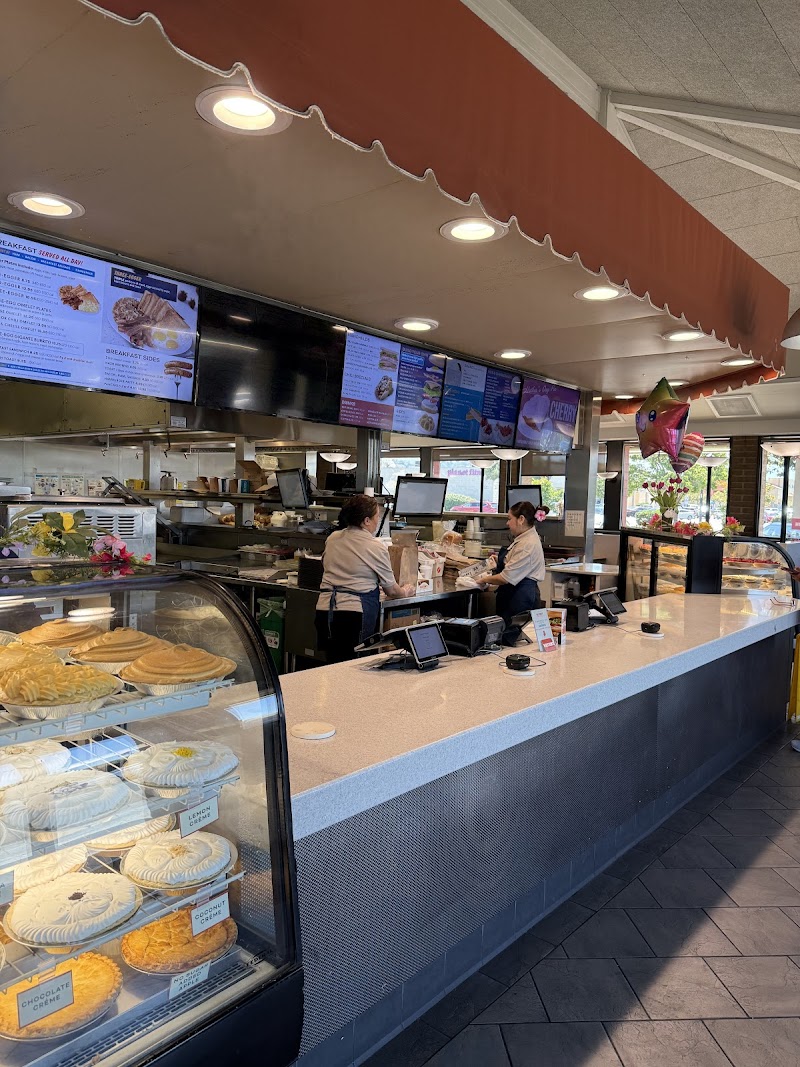 Nation's Giant Hamburgers & Great Pies photo 5