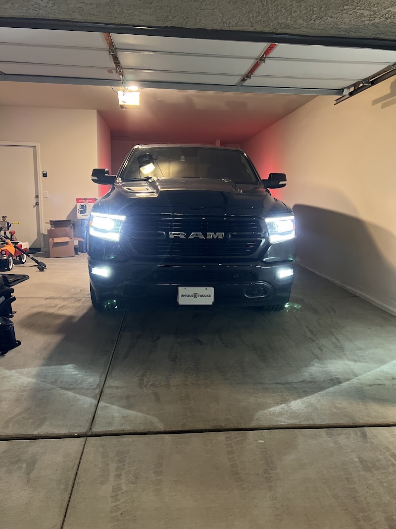 Unique Trucks photo 3