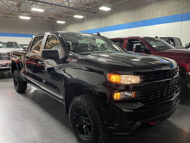 Unique Trucks photo 4