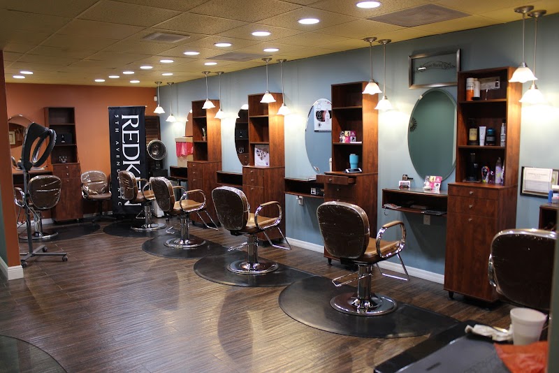 Studio 22 Salon & Spa photo 2
