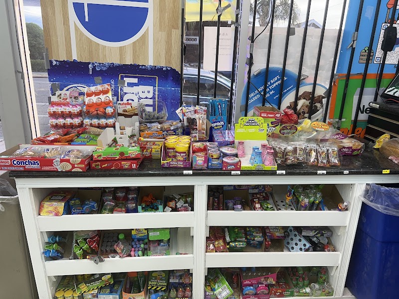 A&A Snack Market photo 5