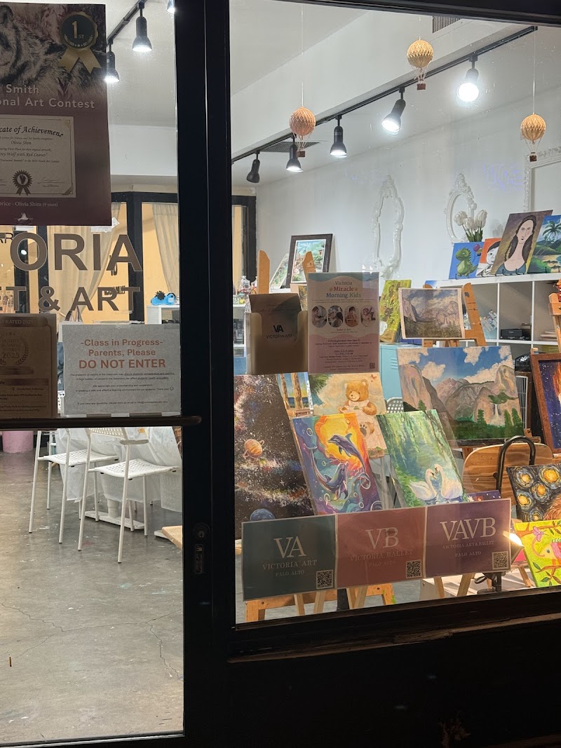 Victoria Art Studio photo 3