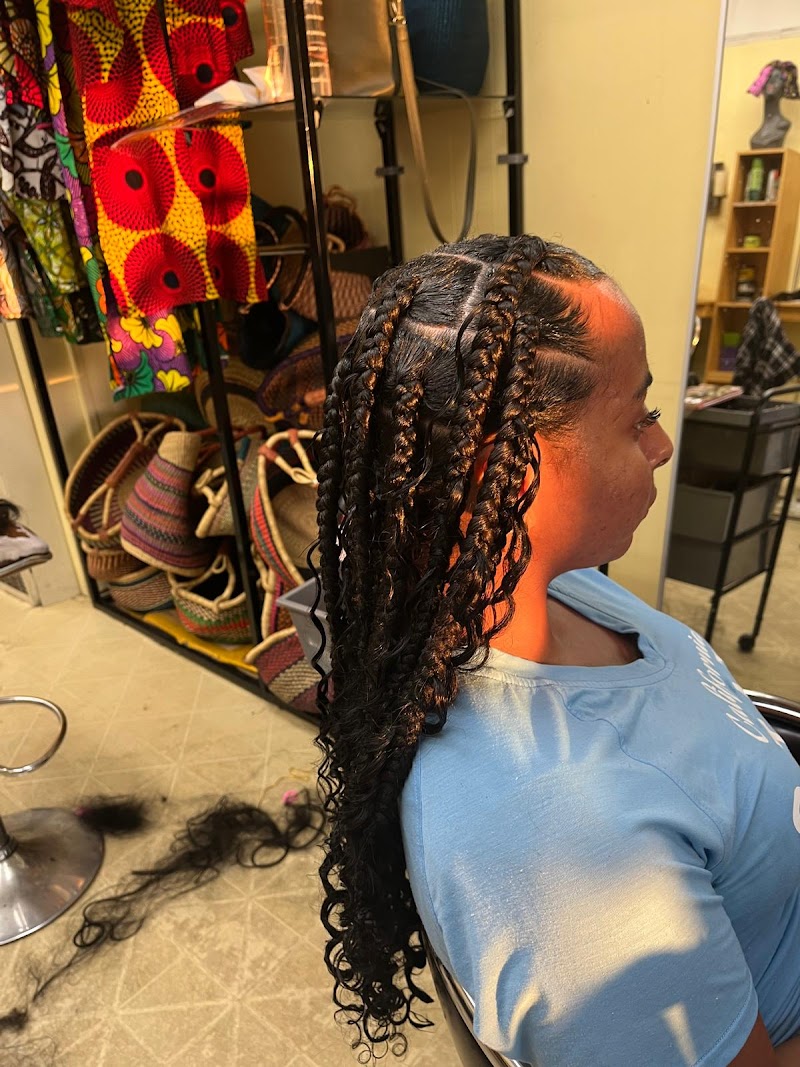 Ila African Hair Braiding photo 2