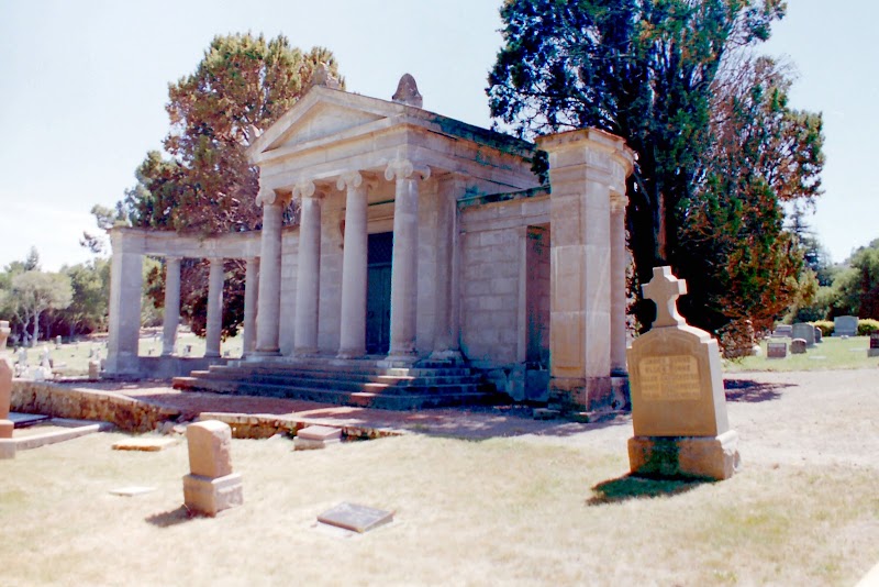 St John's Cemetery photo 2