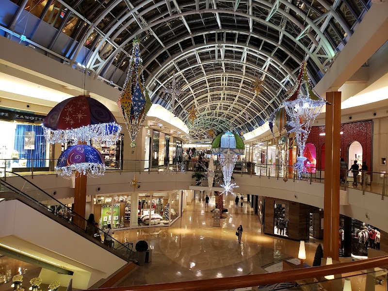 Bloomingdale's photo 4