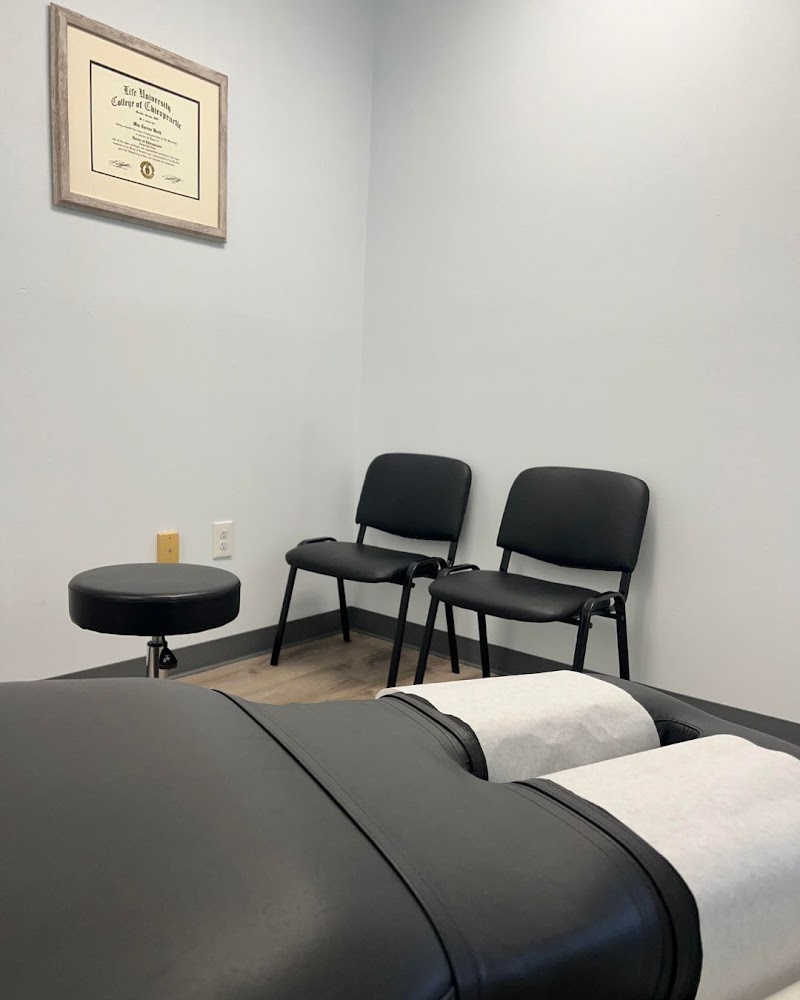 Bach Chiropractic & Acupuncture photo 2