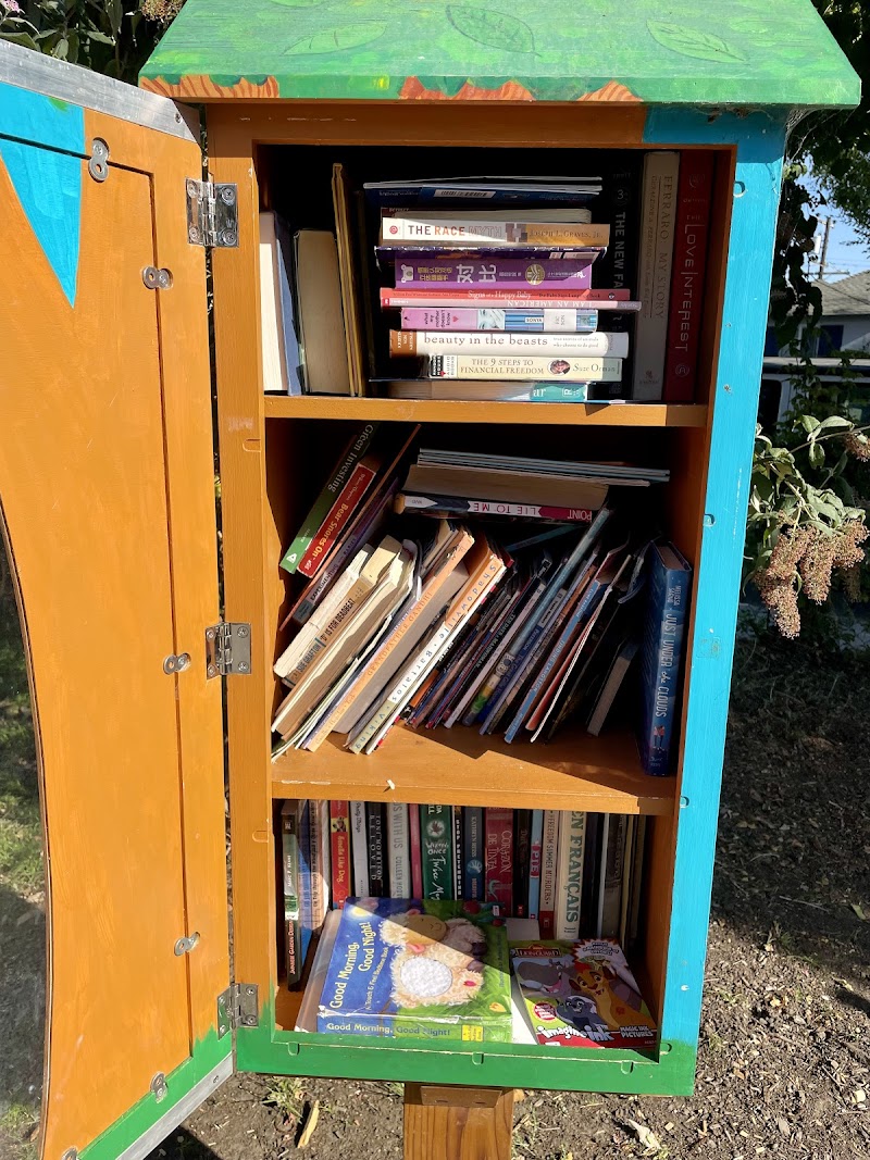 Sunnybrae Park Little Library photo 2