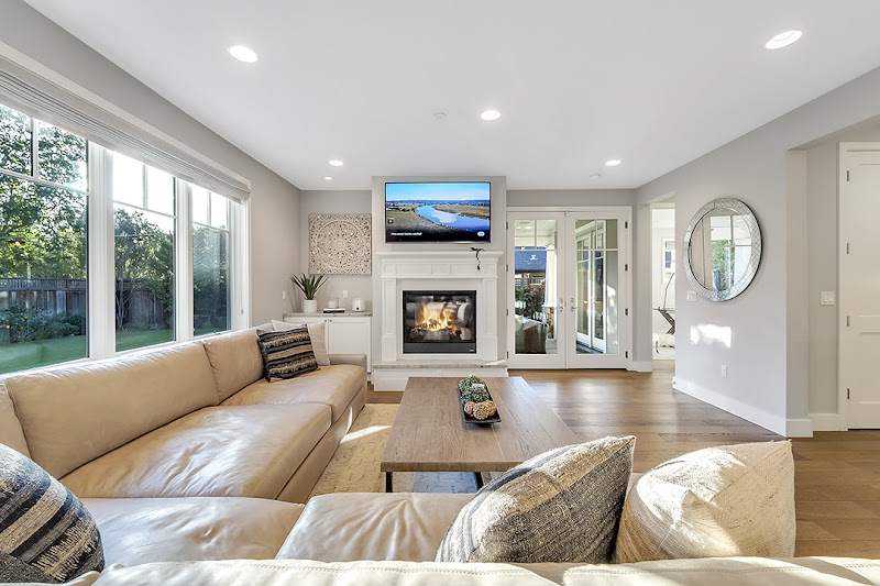 Julie Wyss: Wyss Group Real Estate Professionals photo 3