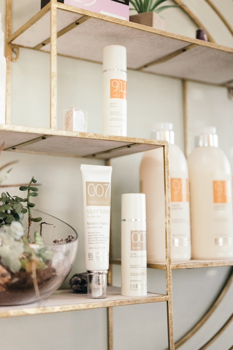 Selenite Hair Studio photo 3