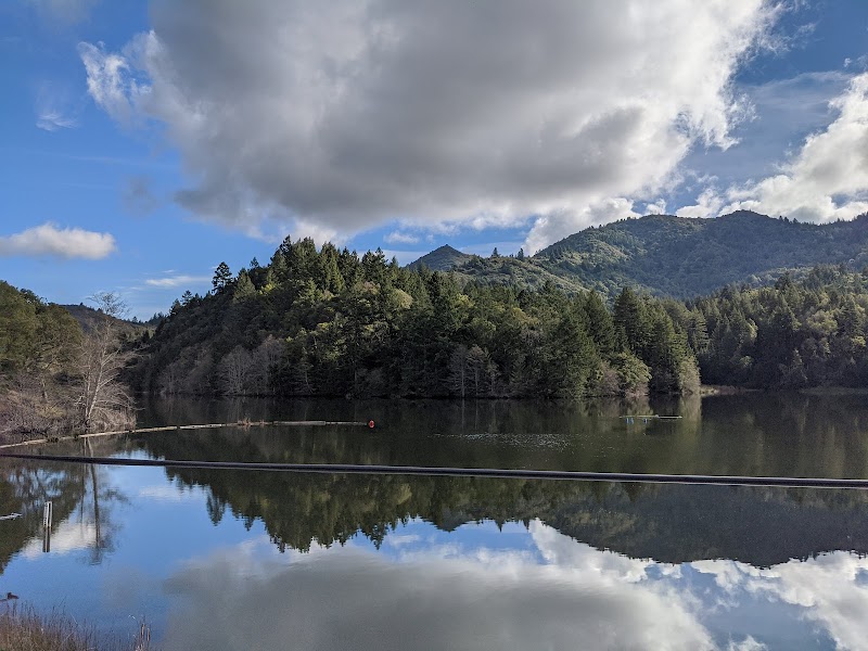 Lake Lagunitas Parking Lot photo 2