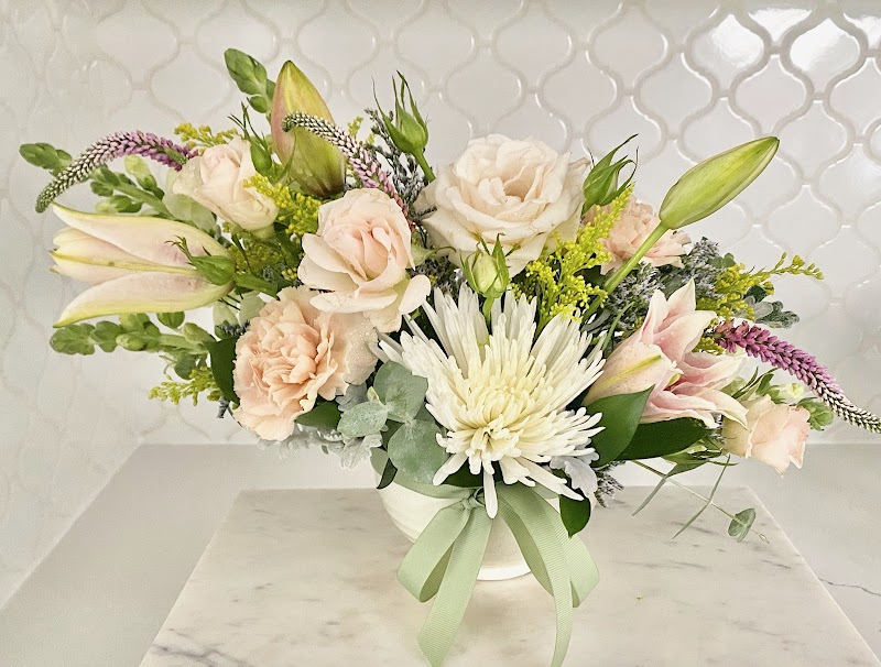 Blooms 'N Bliss Floral + Event Styling + All Inclusive Picnic Services photo 5