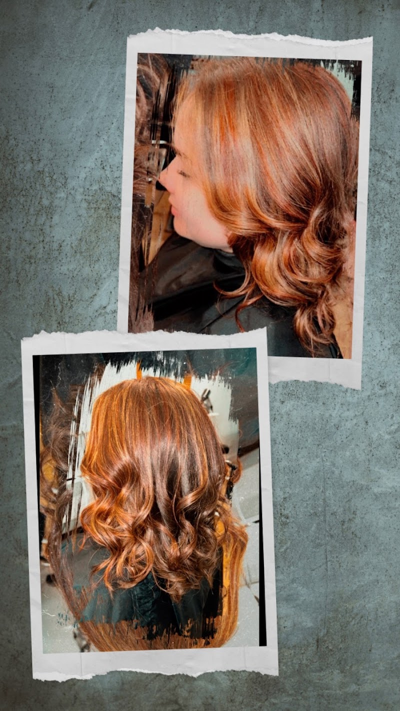 Woodlund Salon photo 3
