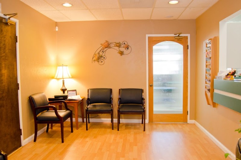 Raynato Castro, DDS photo 3
