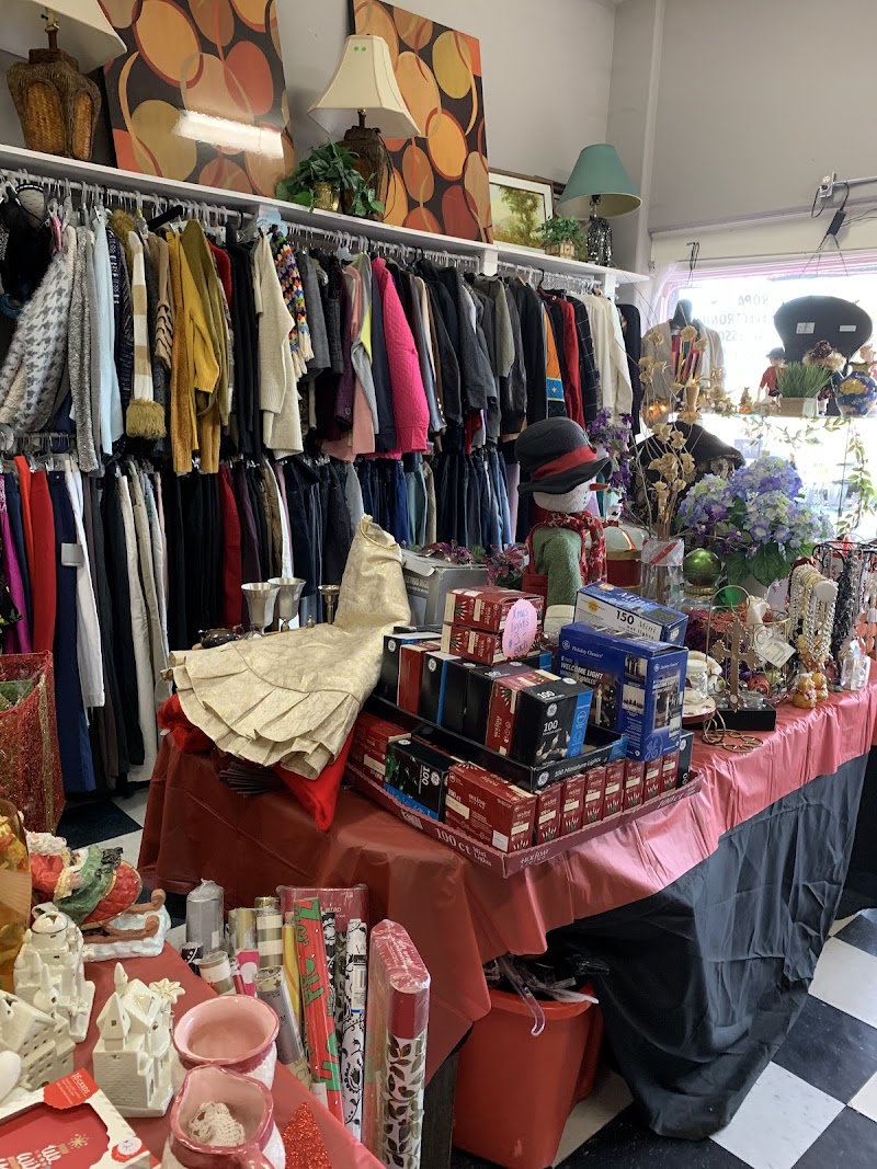 San Miguel Thrift Store photo 4