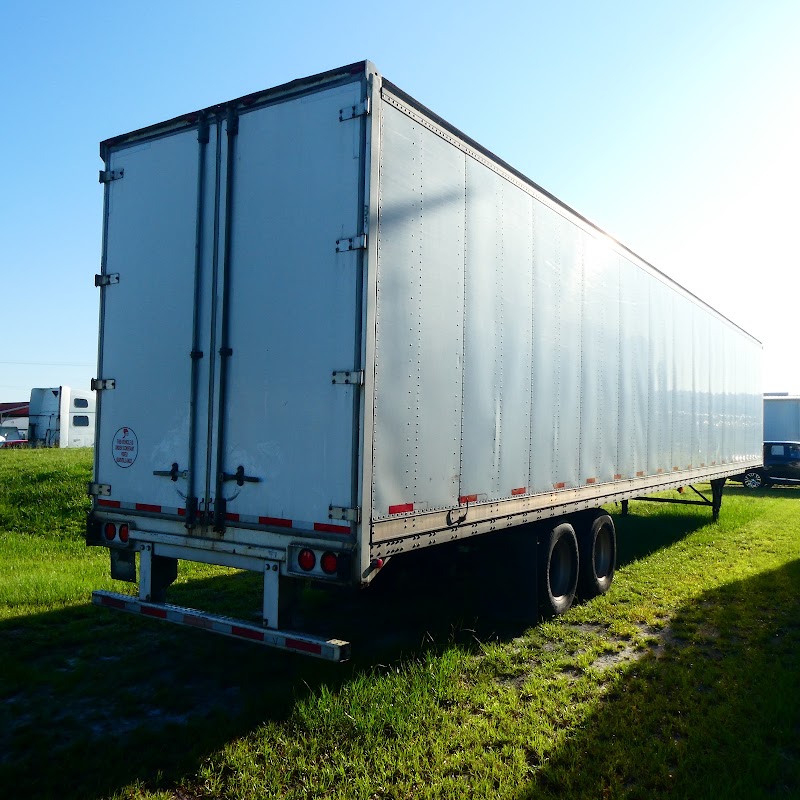 Leslie Semi Trailer Sales & Rentals photo 4