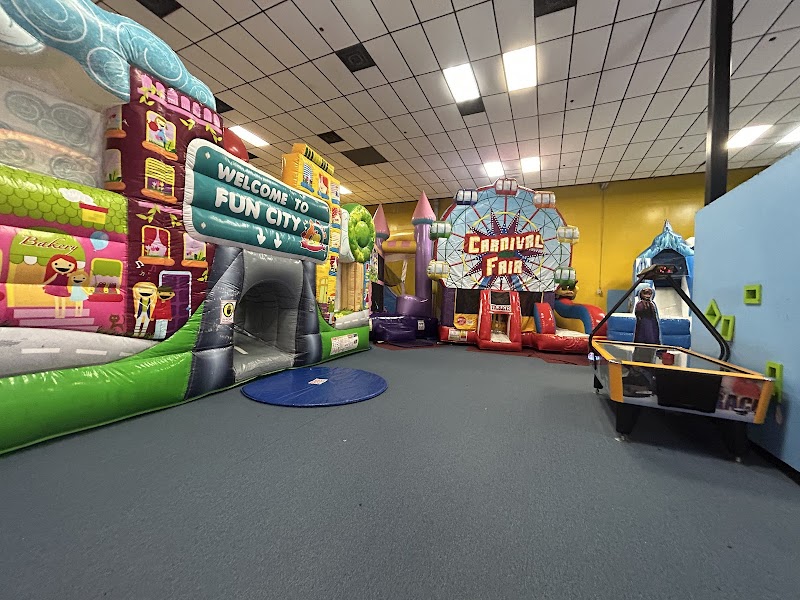 Inflatable Wonderland photo 4