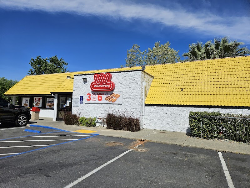 Photo of Wienerschnitzel