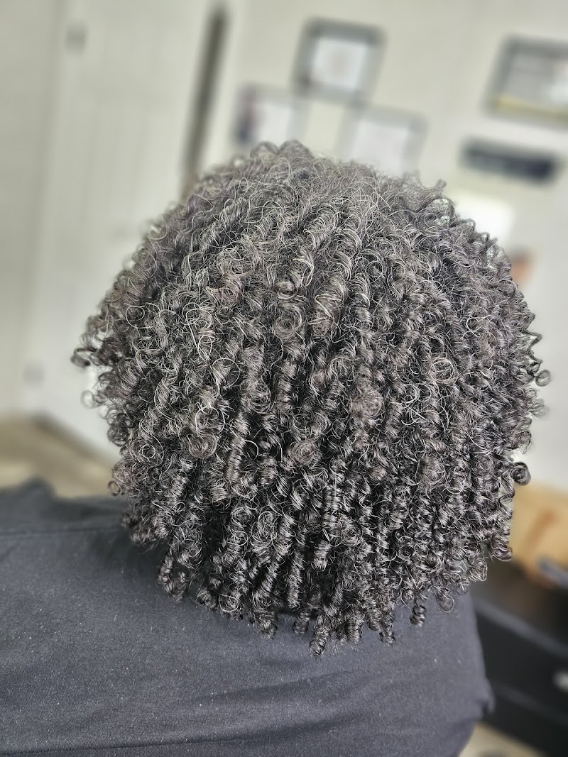 Karshea Hair Salon LLC photo 4