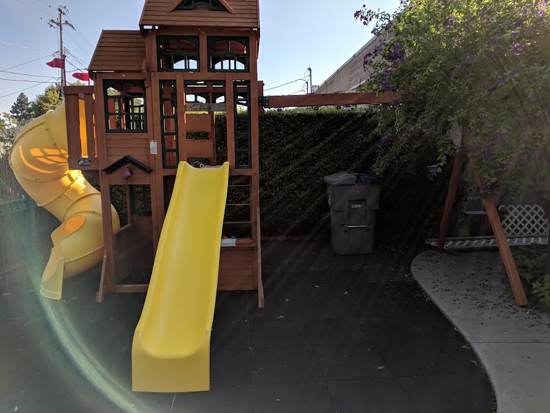 Young Giggles Child Care Center photo 4