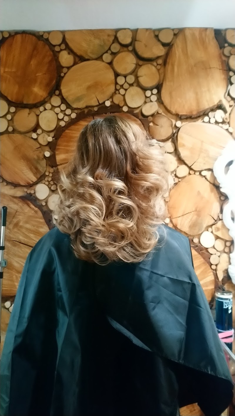 Denni Rose Salon photo 5