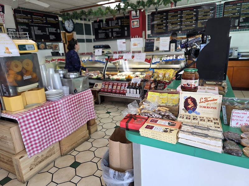 Leonardo's Deli Cafe photo 5