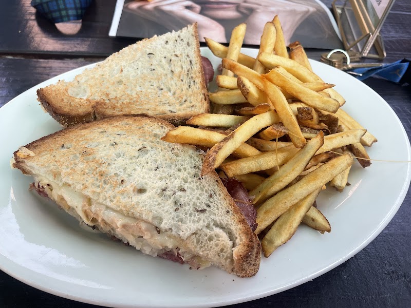 The Irish Times Pub & Restaurant photo 2